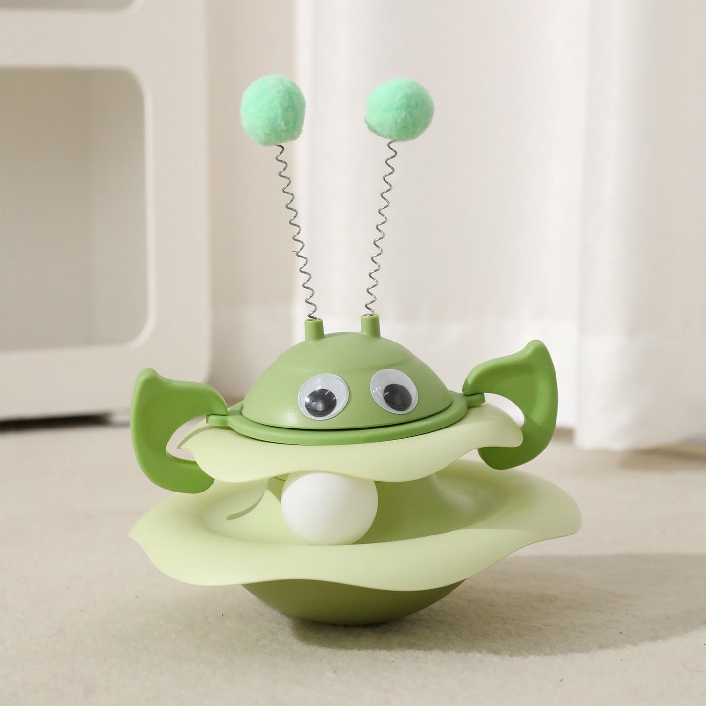 EcoPaw Bee Tumbler Cat Toy